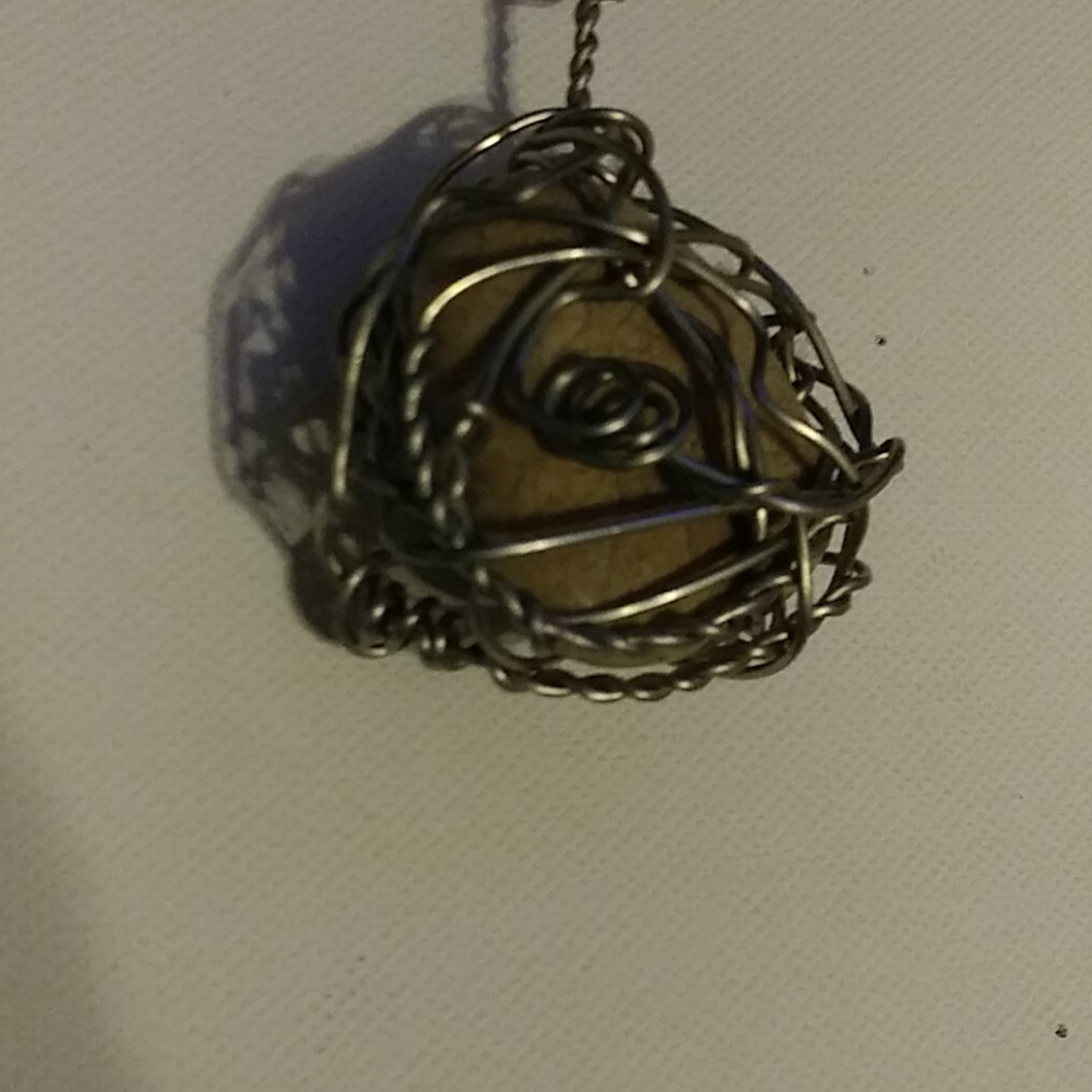 Hand crafted - Picture 3 of 3
